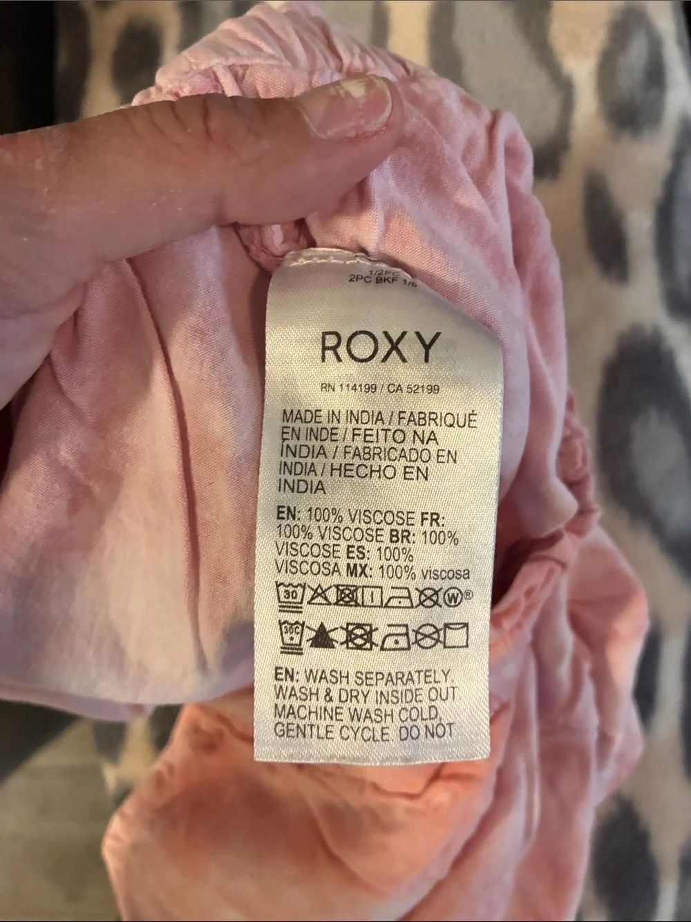 3 for $15 🦋🦋 Girls Roxy Girl  Pink and white Tie-Dye Lounge Shorts